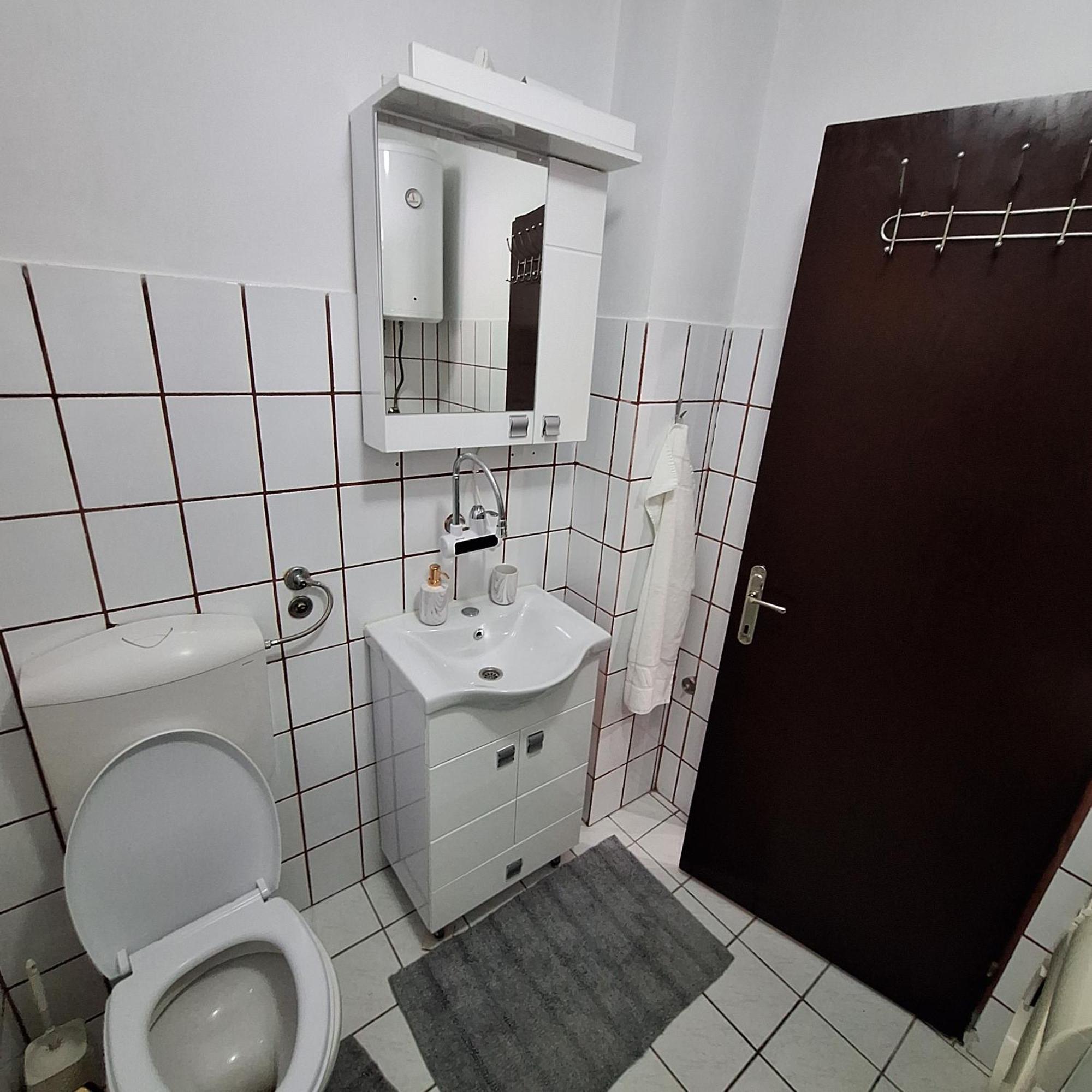 Dora Apartment Сремски Карловци Екстериор снимка