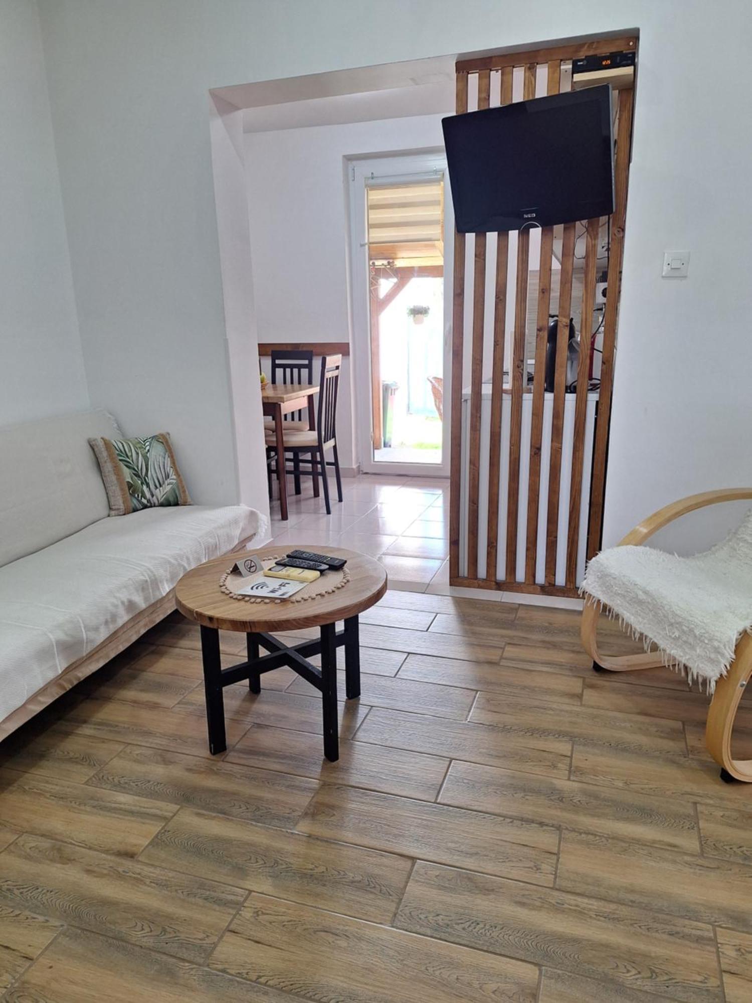 Dora Apartment Сремски Карловци Екстериор снимка
